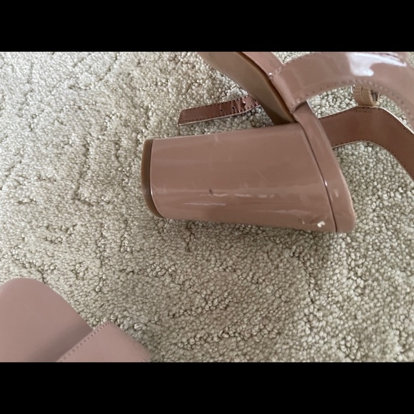 Sandals - Picture 5 of 5